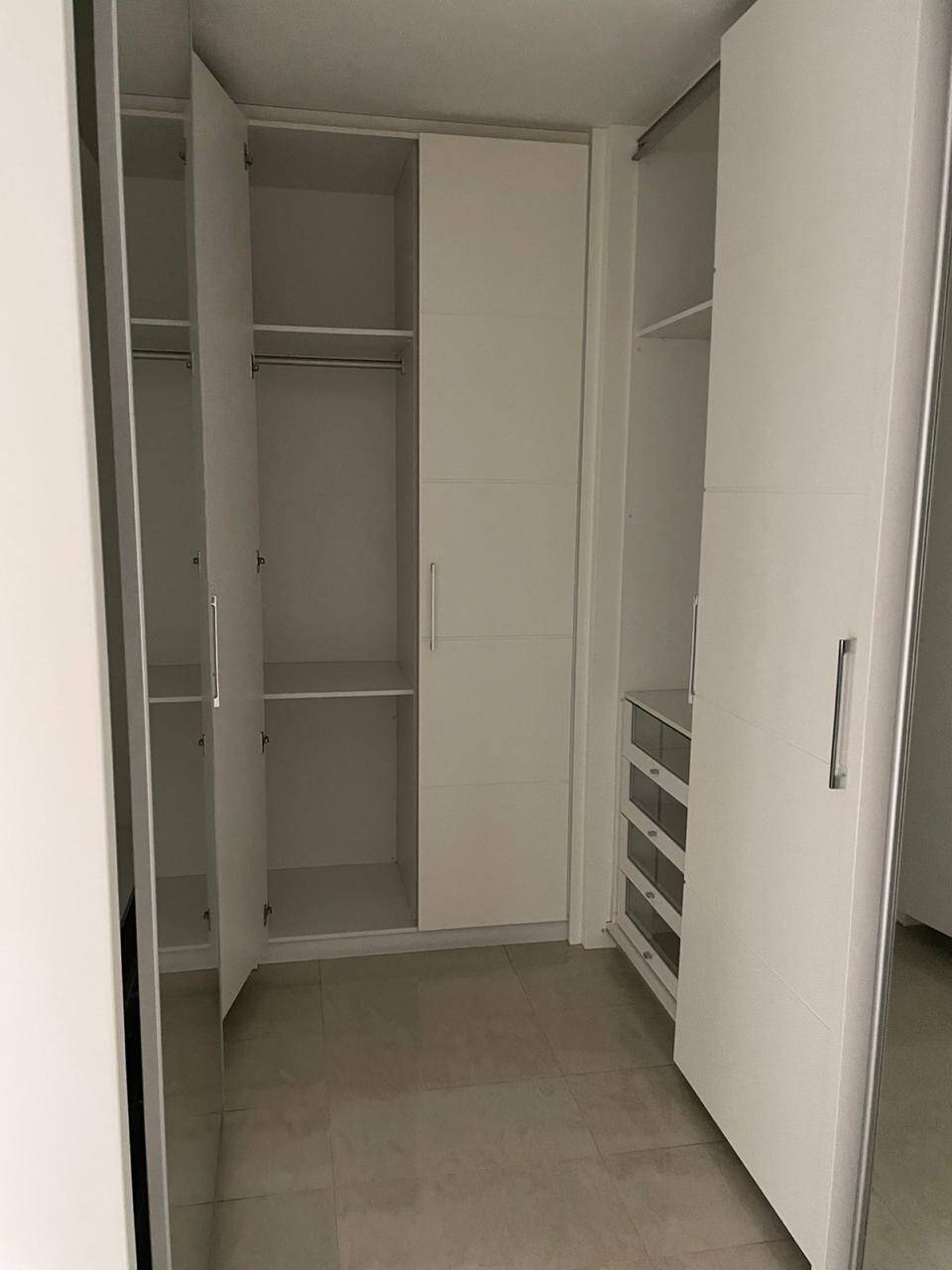 Casa para alugar com 4 quartos, 630m² - Foto 5