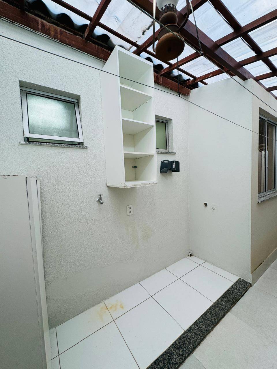 Casa à venda com 2 quartos, 50m² - Foto 11