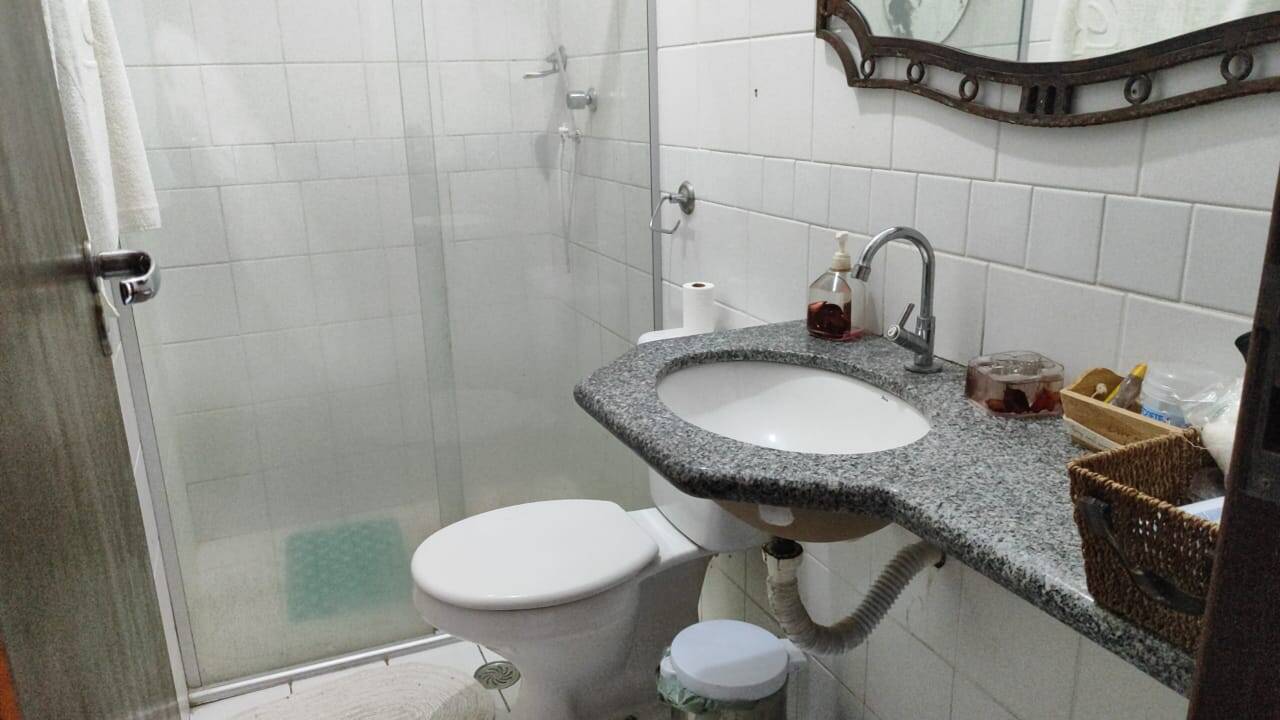 Casa à venda e aluguel com 3 quartos, 165m² - Foto 4