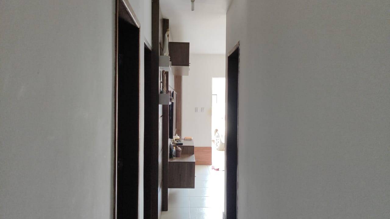 Casa à venda e aluguel com 3 quartos, 165m² - Foto 1