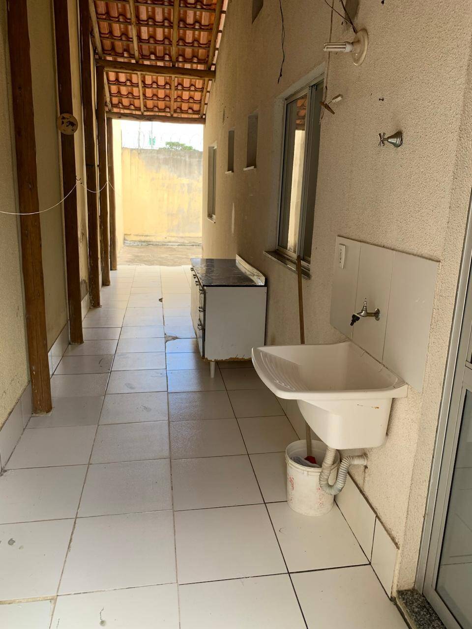 Casa à venda e aluguel com 2 quartos - Foto 2