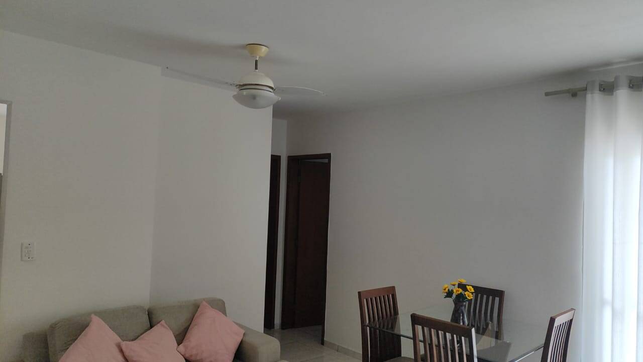 Casa à venda com 2 quartos, 53m² - Foto 2