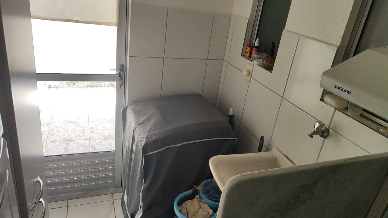 Casa à venda com 2 quartos, 53m² - Foto 6