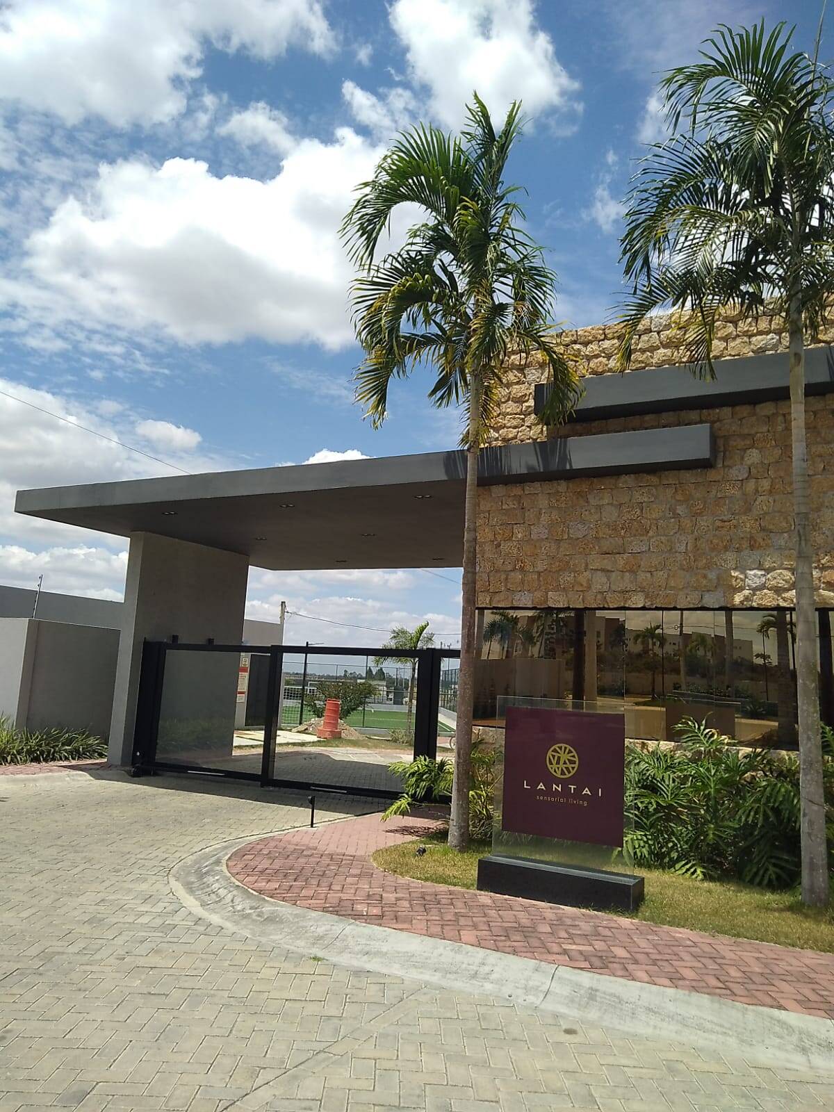 Casa à venda com 3 quartos, 220m² - Foto 3