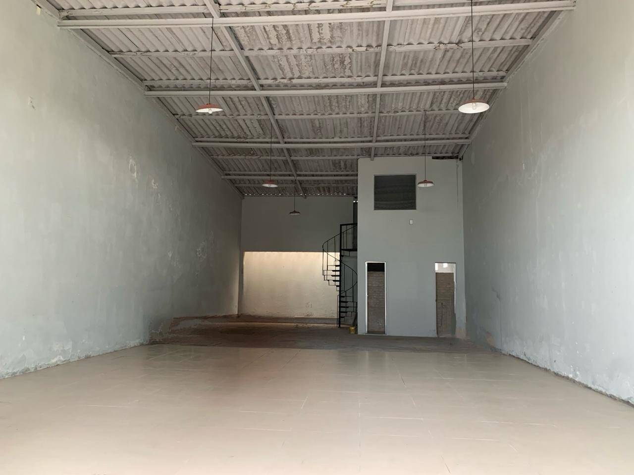 Depósito-Galpão-Armazém para alugar, 190m² - Foto 2