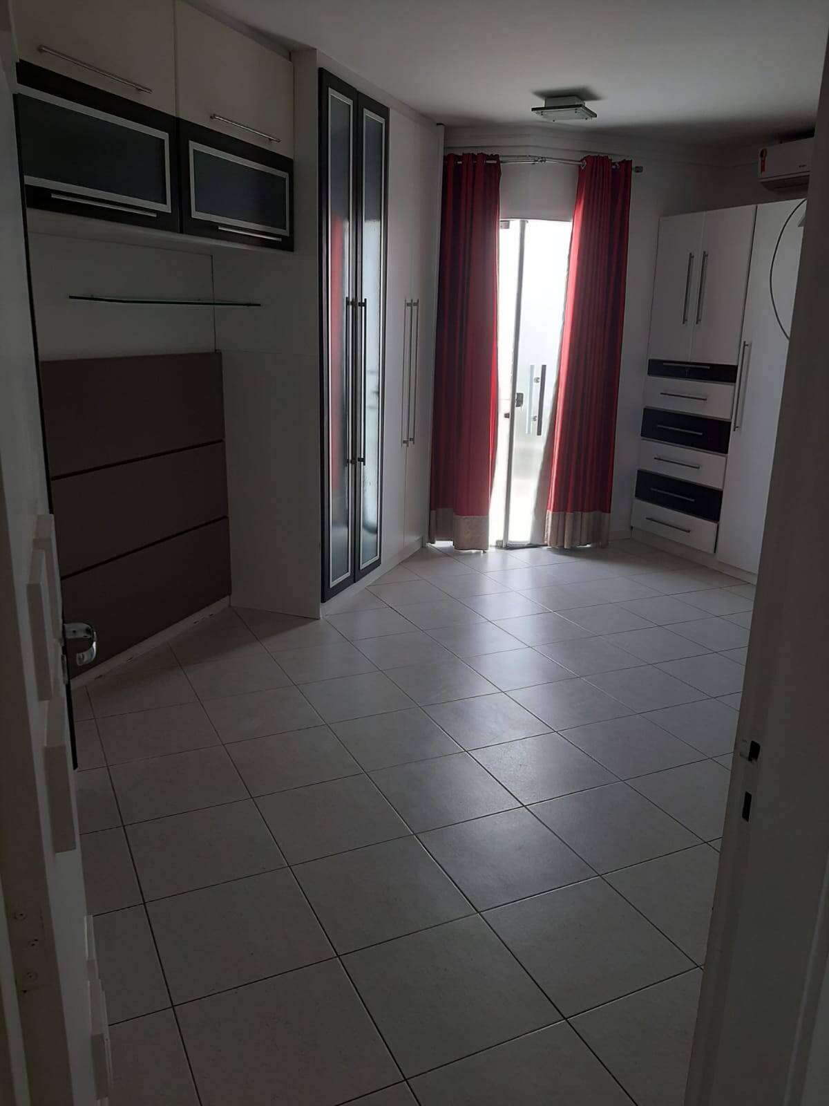 Casa à venda e aluguel com 3 quartos - Foto 2