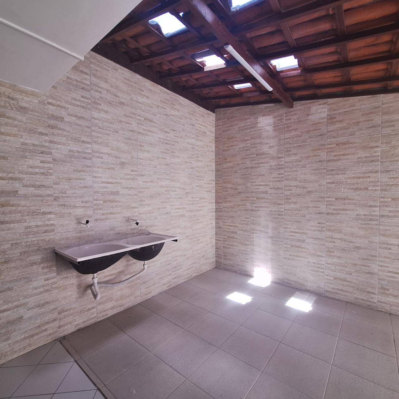 Casa para alugar com 3 quartos - Foto 4