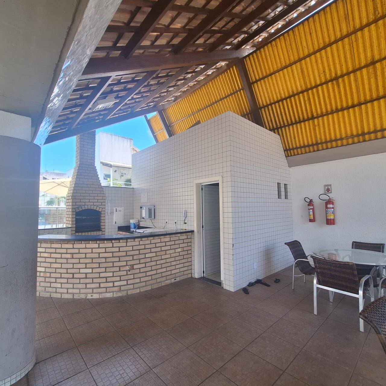 Casa para alugar com 3 quartos - Foto 1