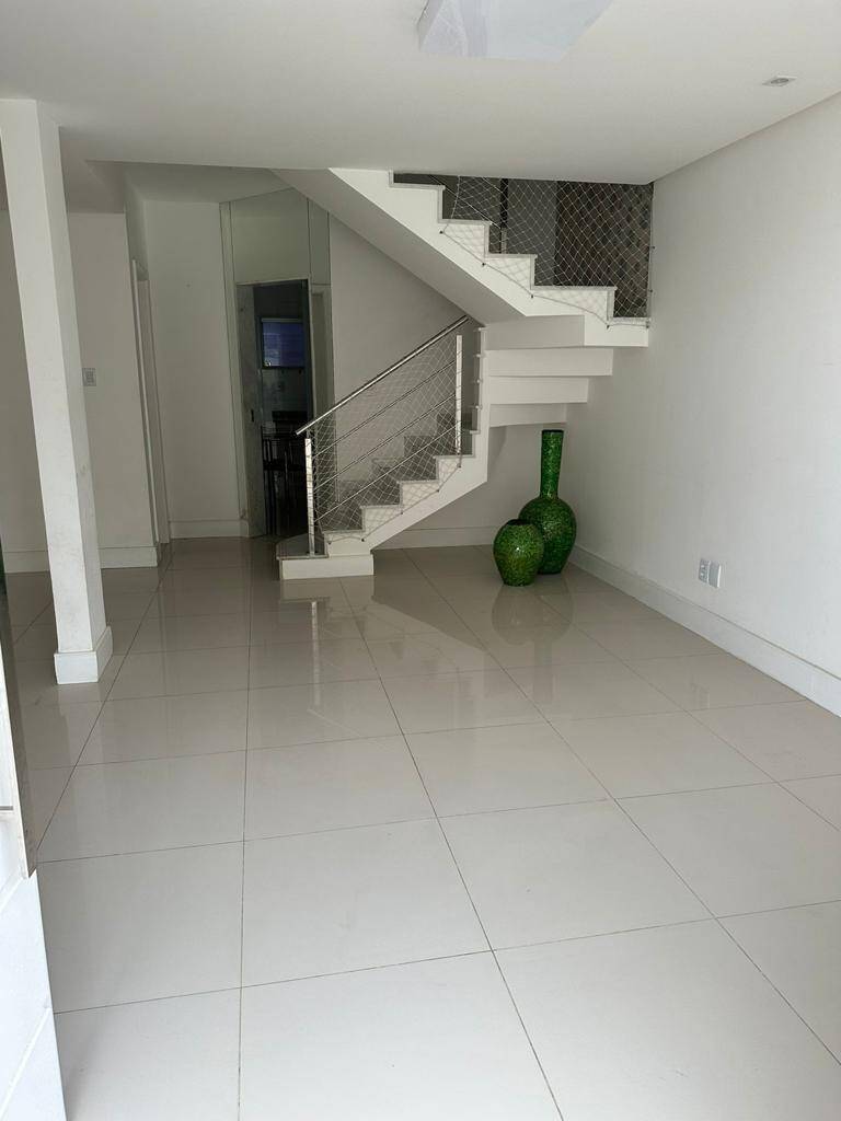 Casa à venda e aluguel com 3 quartos - Foto 2