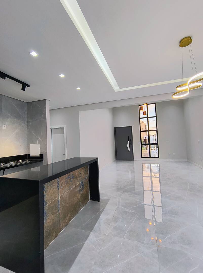 Casa à venda com 3 quartos, 190m² - Foto 4