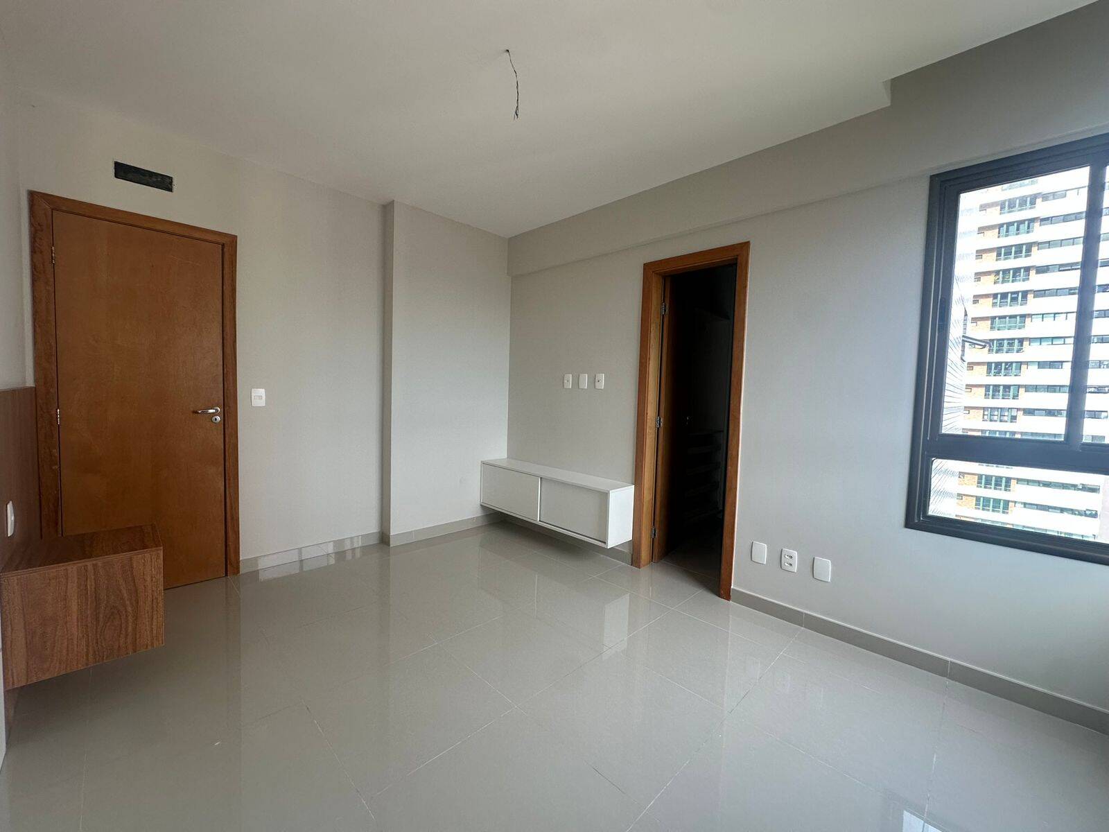 Apartamento à venda e aluguel com 3 quartos, 140m² - Foto 4