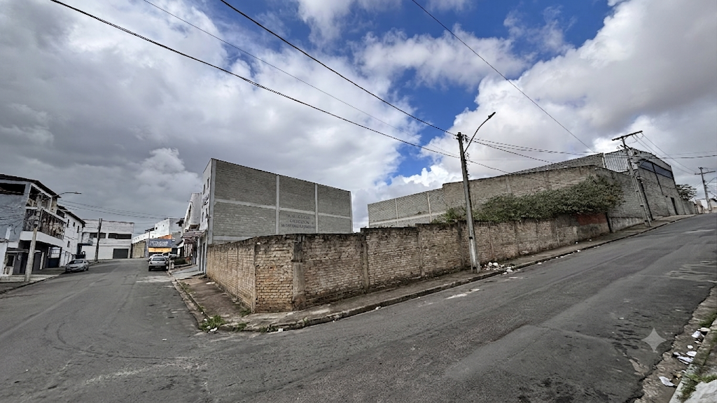Terreno, 1327 m² - Foto 2