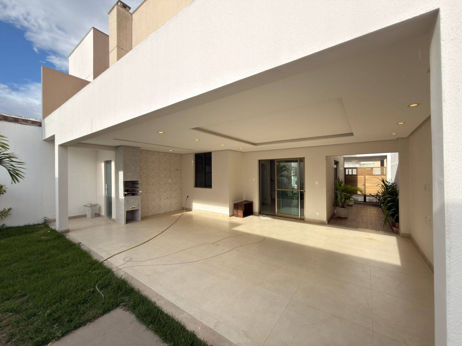 Casa, 3 quartos - Foto 1