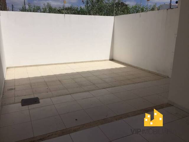 #879 - Casa para Venda em Feira de Santana - BA - 2