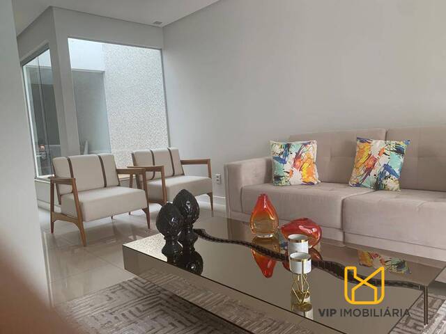 #3017 - Casa para Venda em Feira de Santana - BA