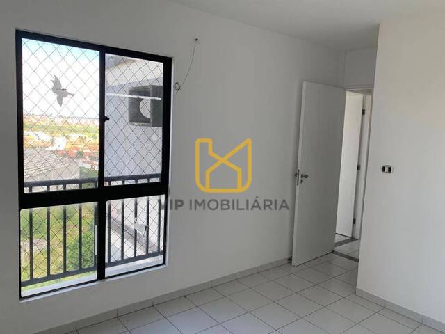 #3309 - Apartamentos para Venda em Feira de Santana - BA - 3