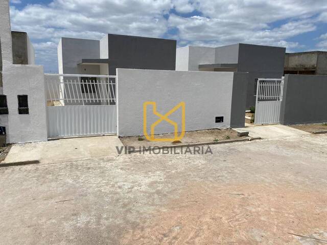 #3368 - Casa para Venda em Feira de Santana - BA - 2