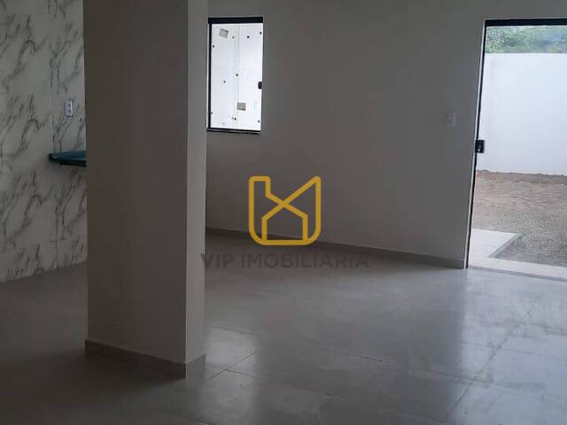 #3375 - Casa para Venda em Feira de Santana - BA