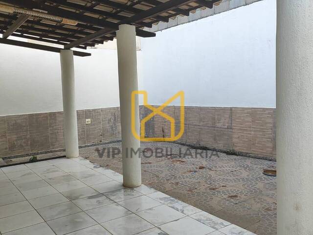 Casa para Venda em Feira de Santana - 4