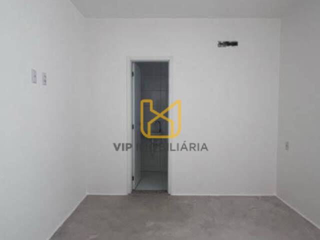 Casa para Venda em Feira de Santana - 5