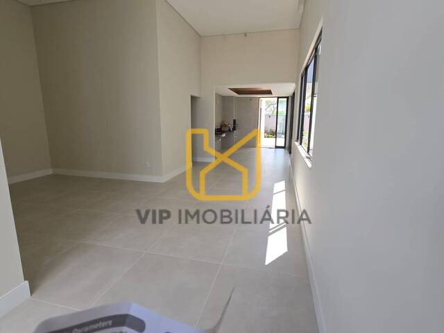 Casa para Venda em Feira de Santana - 4