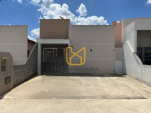 #3783 - Casa para Venda em Feira de Santana - BA - 1