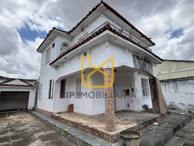 #3836 - Casa para Venda em Feira de Santana - BA - 2