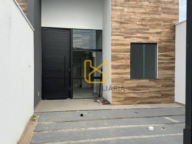 #3844 - Casa para Venda em Feira de Santana - BA - 1