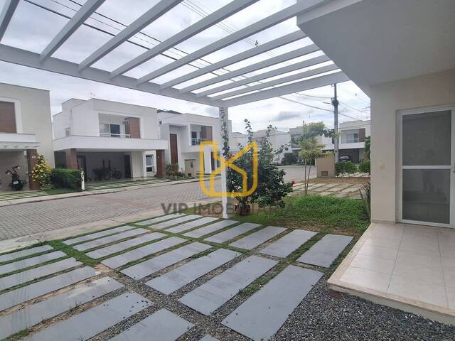 #3904 - Casa para Venda em Feira de Santana - BA - 2