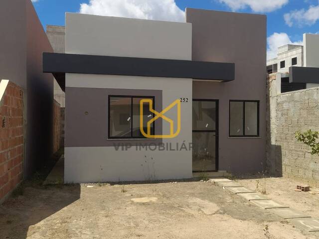 #3915 - Casa para Venda em Feira de Santana - BA - 1
